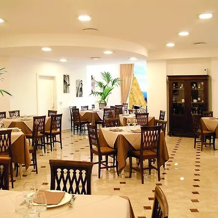 Borgo San Rocco 4*