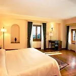 Borgo San Rocco Hotell Savoca