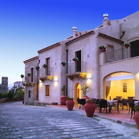 Borgo San Rocco 4* Savoca